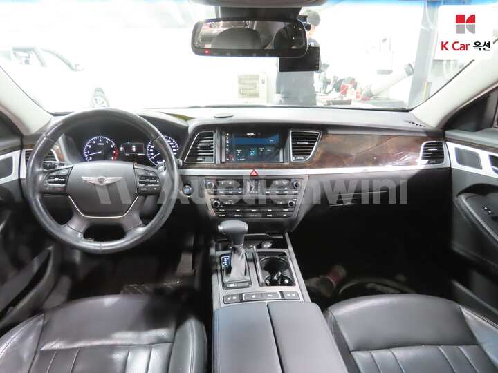 Hyundai Genesis DH 2015 — 3