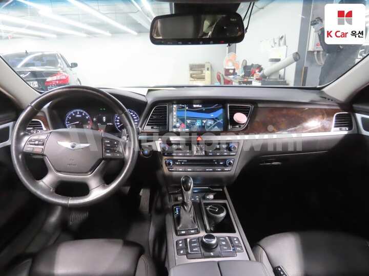 Hyundai Genesis DH 2015 — 3