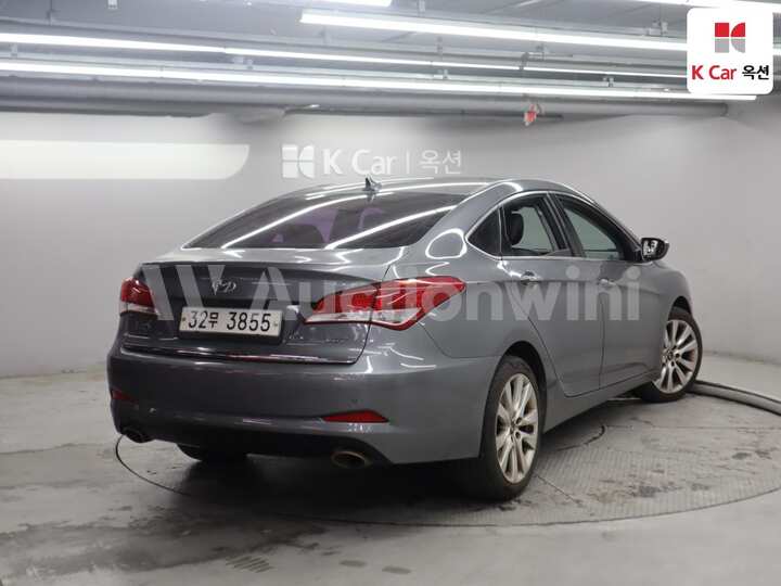 Hyundai i40 Saloon 2012 — 2