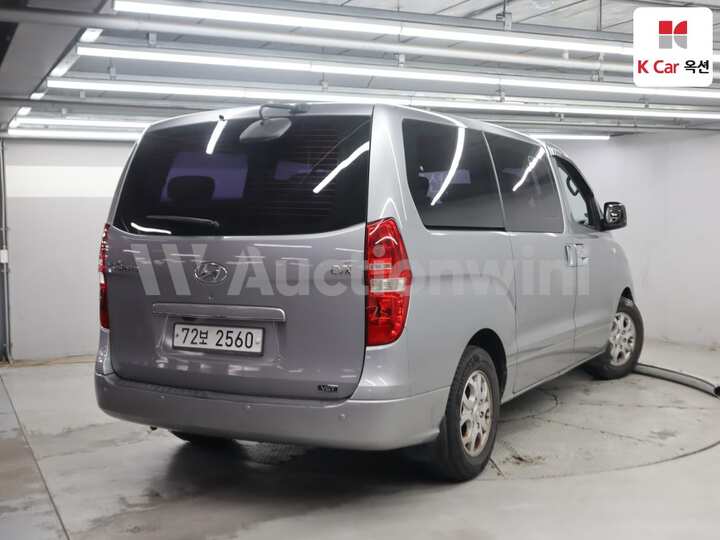 Hyundai Grand Starex 2011 — 2