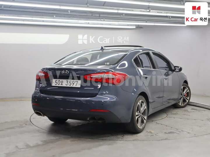Kia K3 2015 — 2
