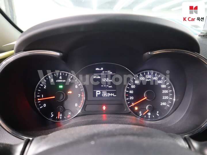 Kia K3 2015 — 5