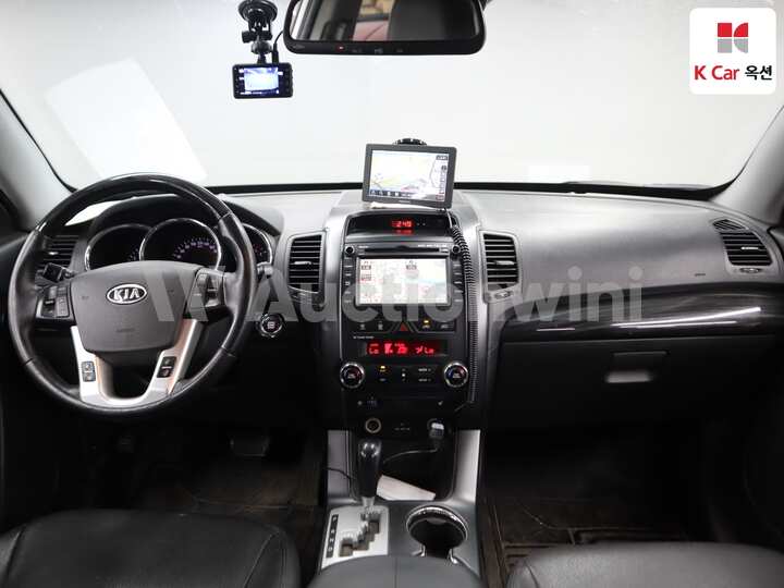 Kia Sorento R 2010 — 3