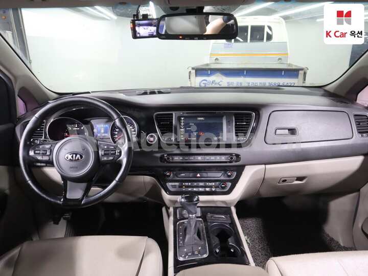Kia All New Carnival 2015 — 3