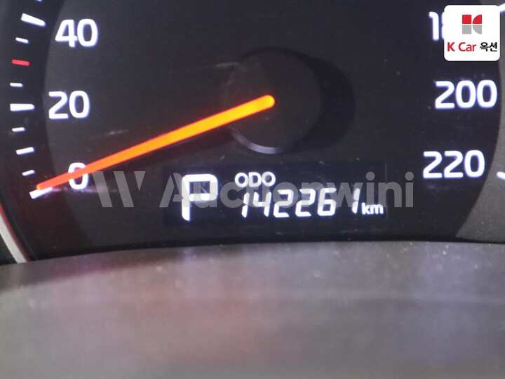 Kia Carnival R 2013 — 4