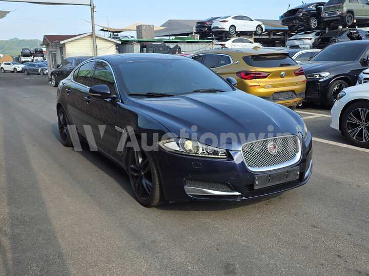 Jaguar XF 2015 — 3