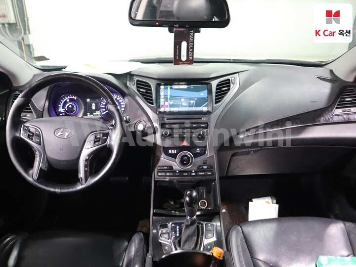 Hyundai Grandeur HG 2016 — 3