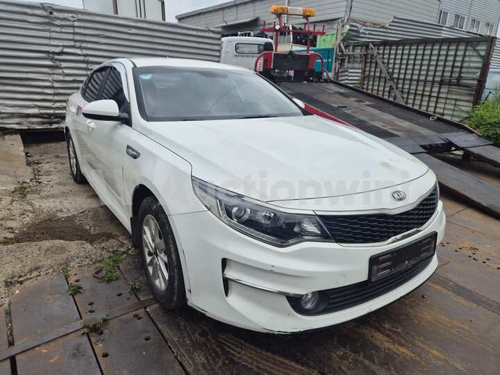 Kia K5 2018 — 2