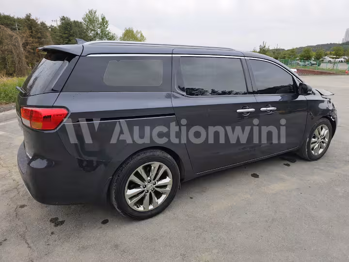 Kia All New Carnival 2016 — 4