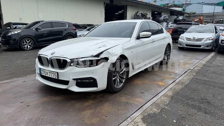 BMW 5 Series G30 2018 — 2
