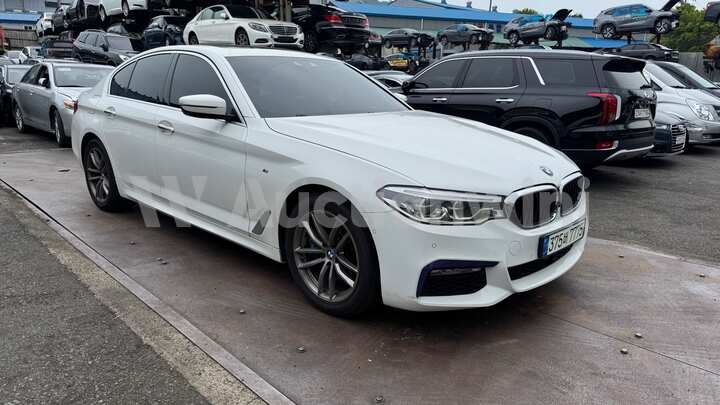 BMW 5 Series G30 2018 — 3