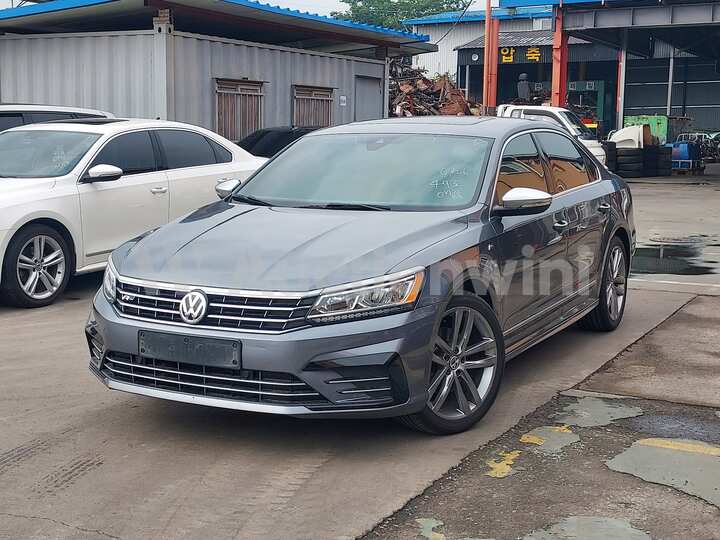 Volkswagen Passat 2016 — 2