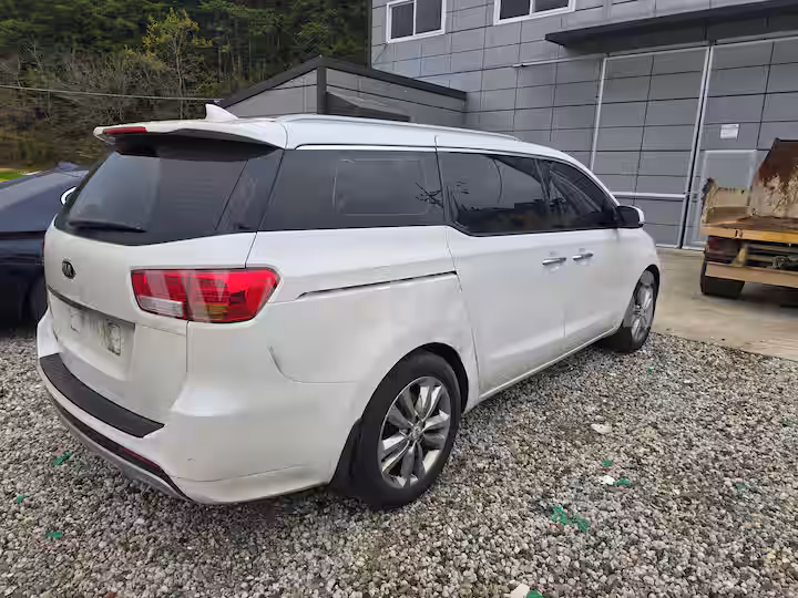 Kia All New Carnival 2017 — 4