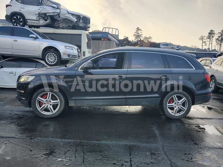 Audi Q7 2009 — 3