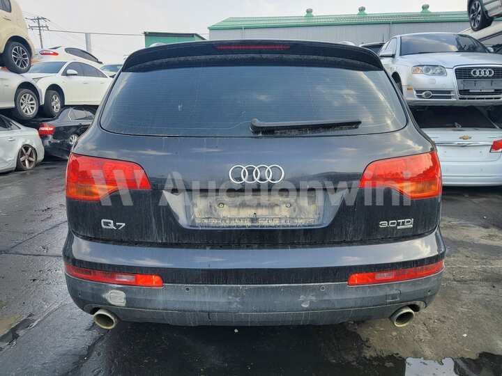 Audi Q7 2009 — 5