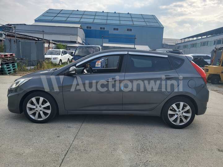 Hyundai Accent(New) 2012 — 2