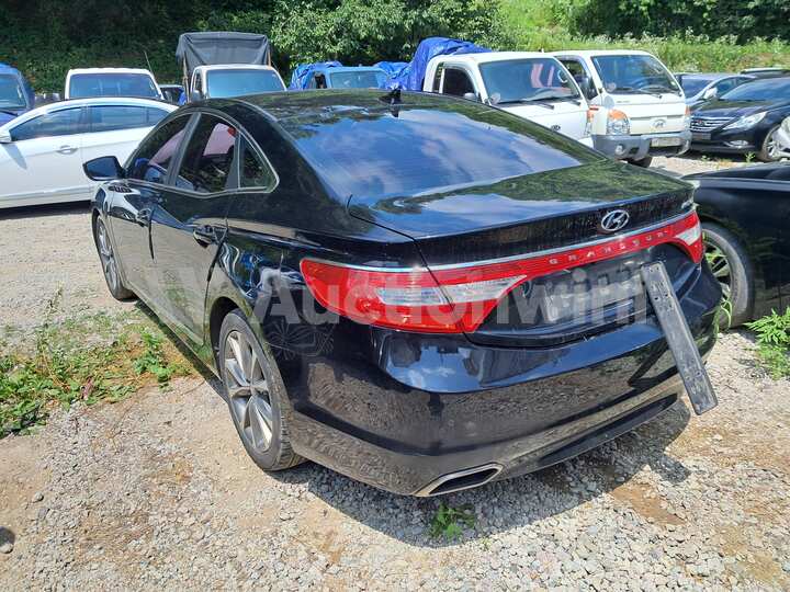 Hyundai Grandeur HG 2015 — 5