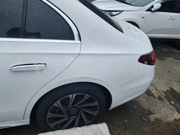 Mercedes Benz E Class 2026 — 4