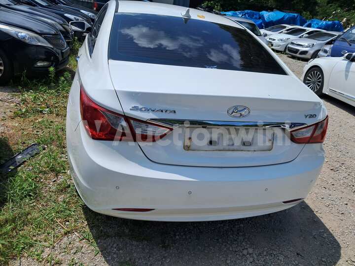 Hyundai YF Sonata 2011 — 5