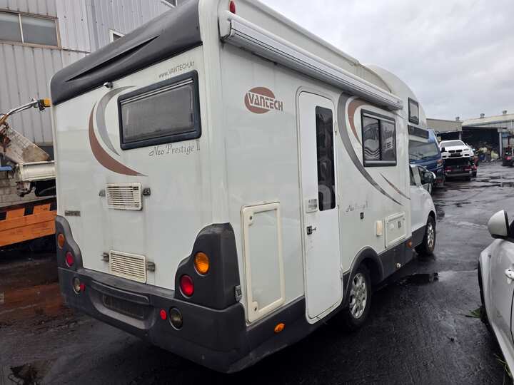Hyundai CAMPING CAR 2011 — 3