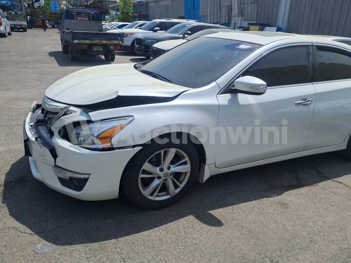 Nissan Altima 2015 — 2