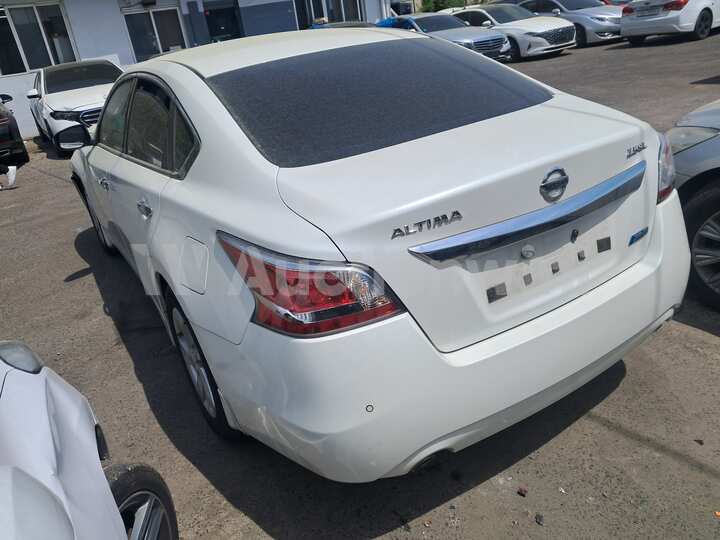 Nissan Altima 2015 — 4