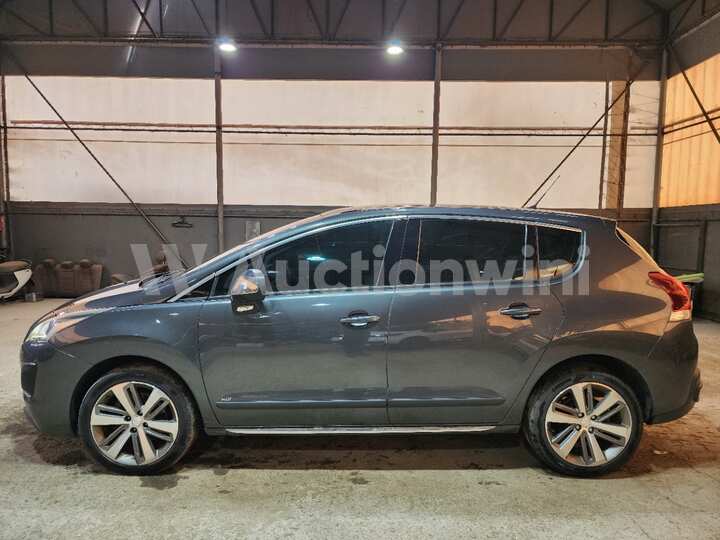 Peugeot 3008 2015 — 2