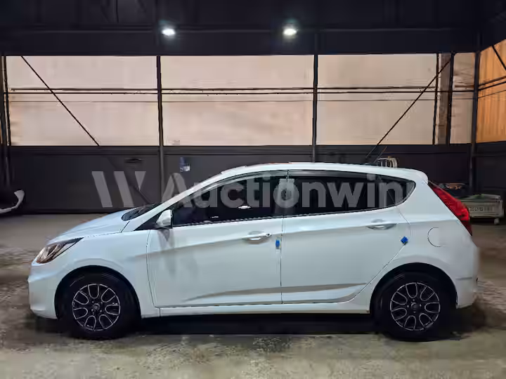 Hyundai Accent(New) 2012 — 2