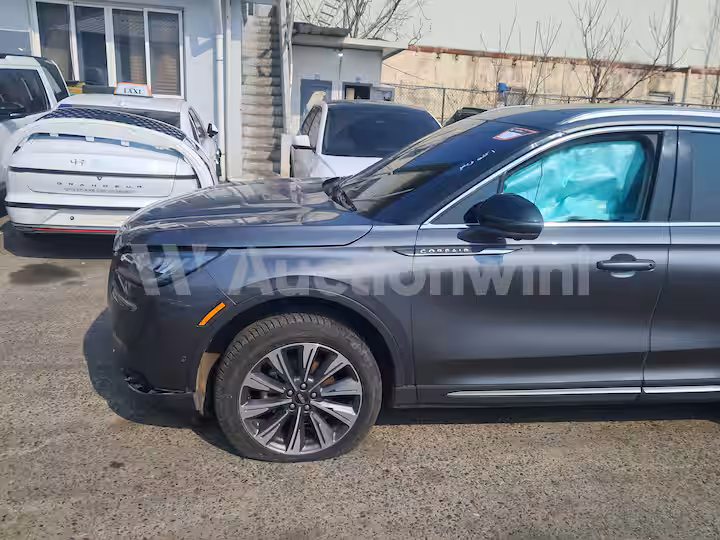 Lincoln Corsair 2022 — 2