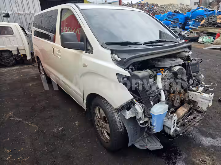 Hyundai Grand Starex 2021 — 3