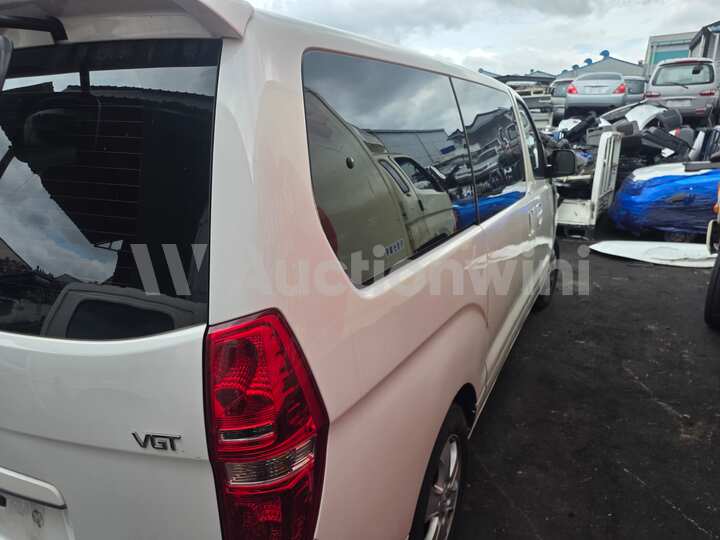 Hyundai Grand Starex 2021 — 5