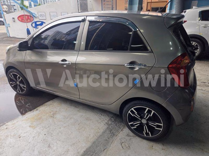Kia Morning 2015 — 2