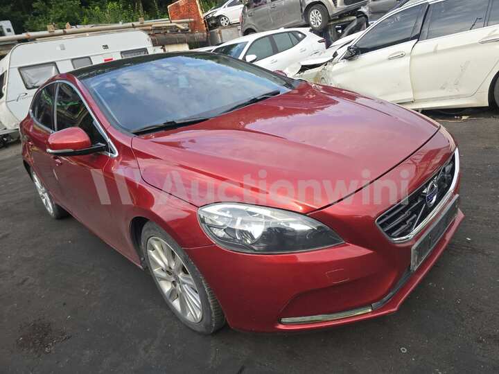 Volvo V40 2015 — 3