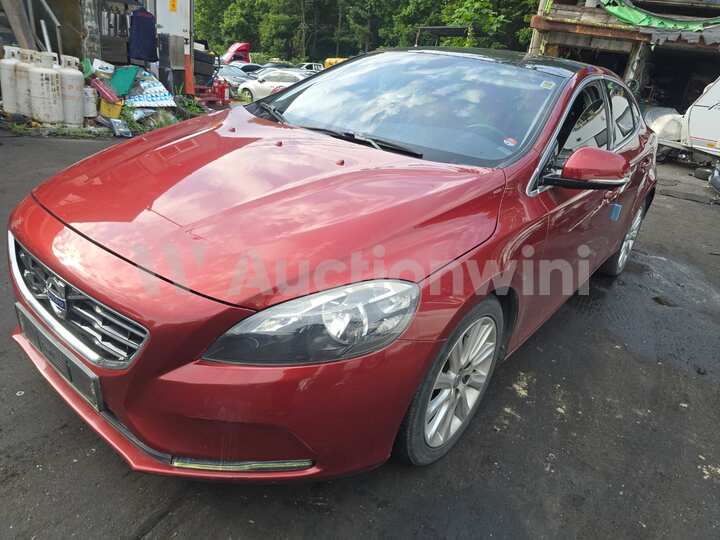 Volvo V40 2015 — 4