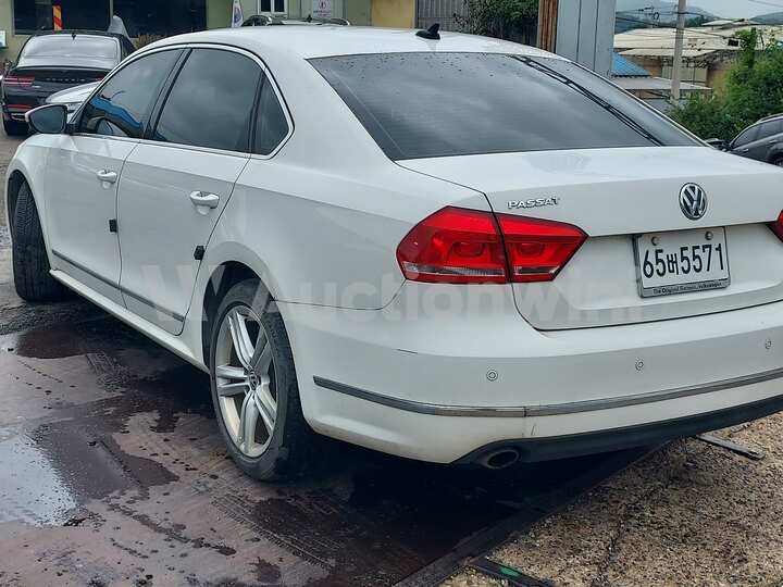 Volkswagen Passat 2012 — 3
