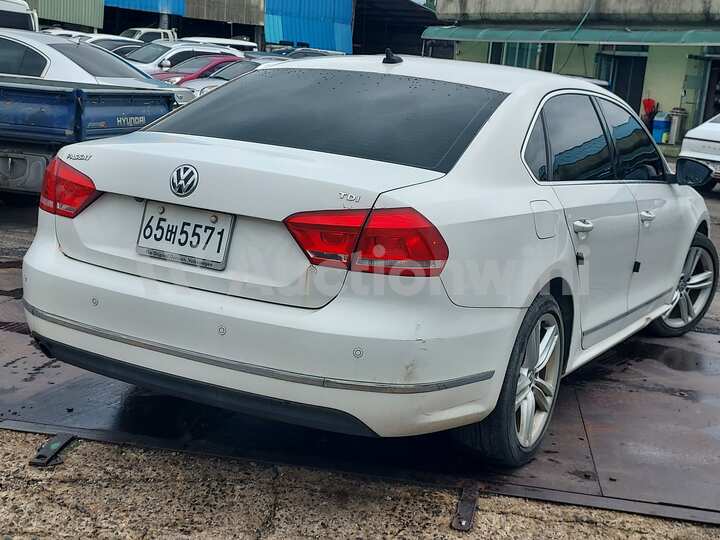 Volkswagen Passat 2012 — 5