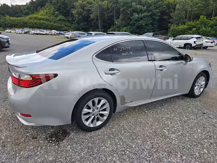 Lexus New ES 300h 2013 — 4