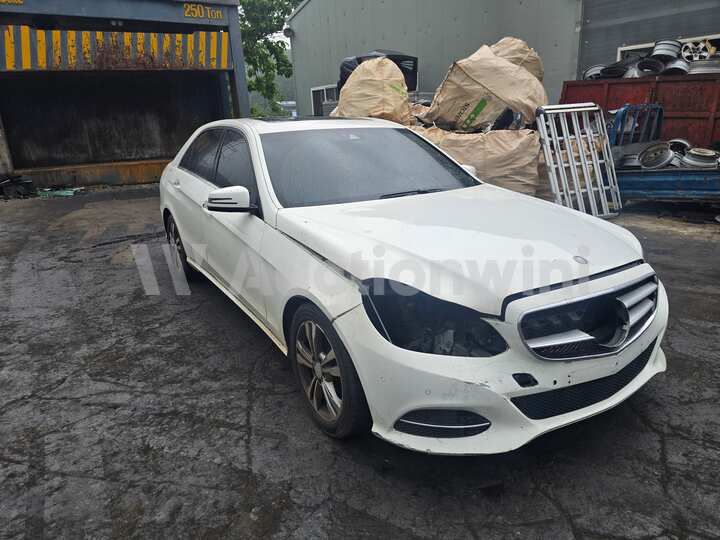 Mercedes Benz E Class W212 2016 — 2
