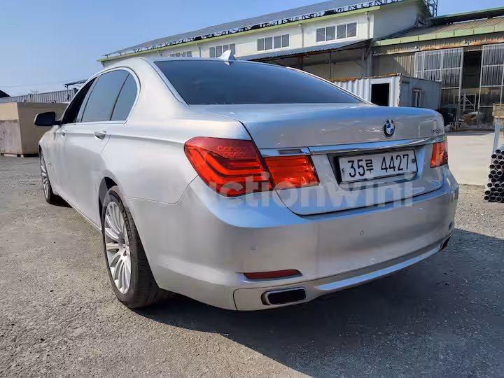 BMW 7 Series (F01) 2011 — 4