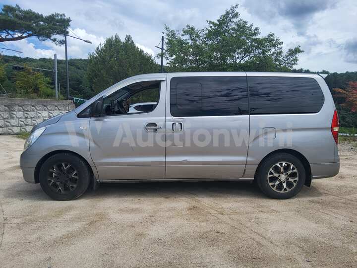 Hyundai Grand Starex 2013 — 2