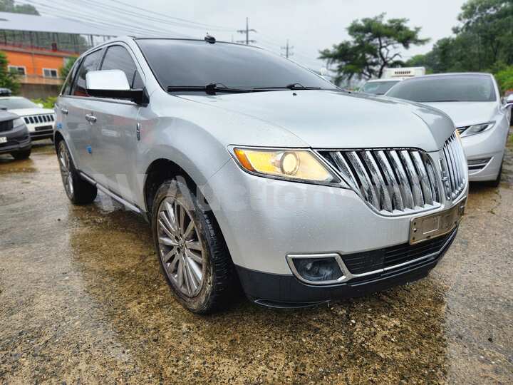 Lincoln MKX 2011 — 2