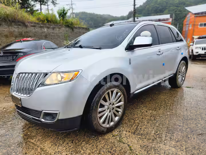 Lincoln MKX 2011 — 3