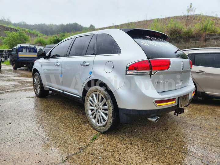 Lincoln MKX 2011 — 5