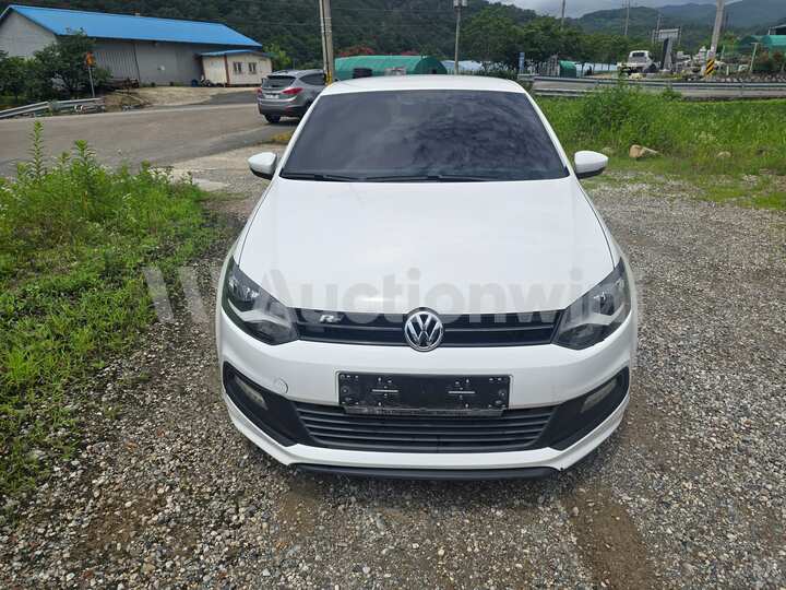 Volkswagen Polo 2013 — 2