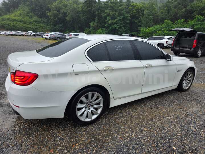 BMW 5 Series (F10) 2013 — 4