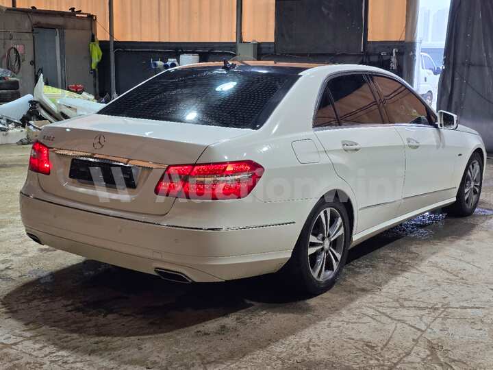 Mercedes Benz E Class W212 2012 — 5