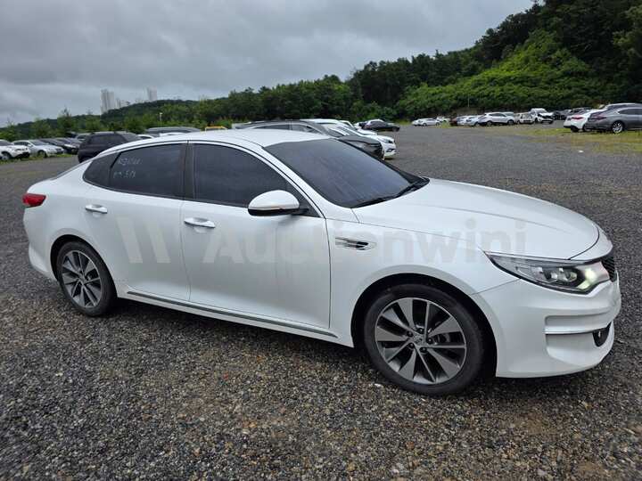 Kia K5 2nd Gen 2018 — 3