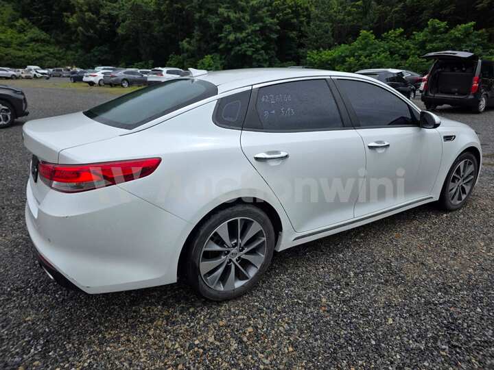 Kia K5 2nd Gen 2018 — 4