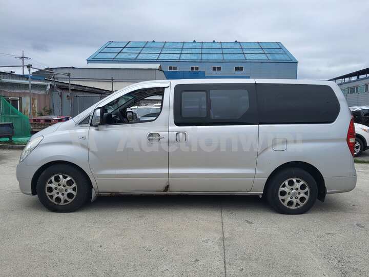 Hyundai Grand Starex 2010 — 2
