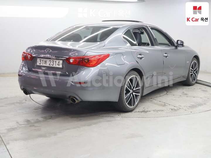 Infiniti Q50 2015 — 2